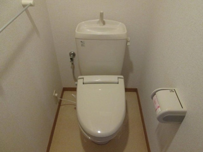 【トイレ】 | カミングヒルズ | コンパクトで使いやすいトイレです