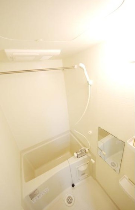 セレステ志木B号棟の浴室