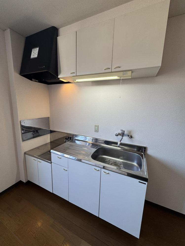 桃苑のキッチン