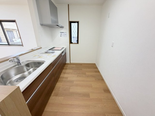 三郷市彦成1丁目　中古戸建のキッチン|キッチン新品交換済みです