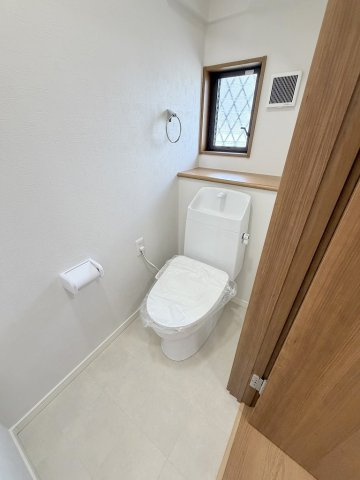 三郷市彦成1丁目　中古戸建のトイレ|新品交換済みのトイレで気持ち良く新生活を送れます