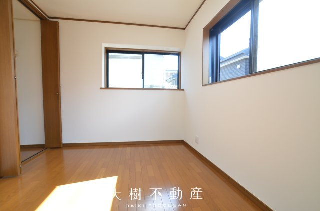 【洋室】 | 綾瀬市落合北5丁目　中古戸建て【仲介手数料無料】 | 2階　洋室2（6.0帖）