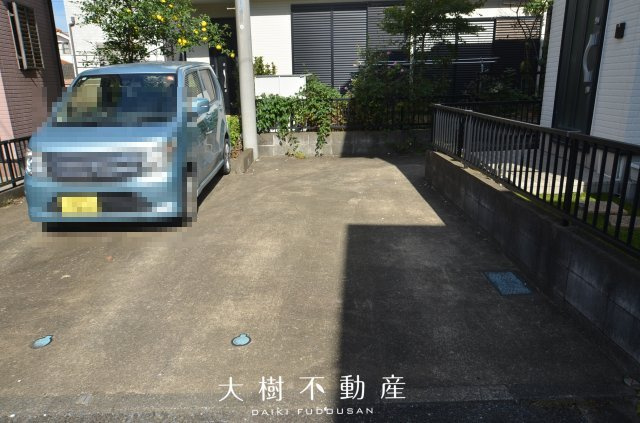 【駐車場】 | 綾瀬市落合北5丁目　中古戸建て【仲介手数料無料】