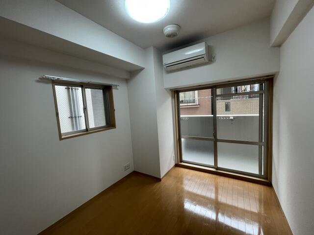 エスリード上本町北の居間・リビング