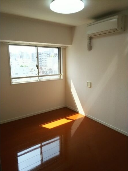 CITY SPIRE夕陽丘の洋室