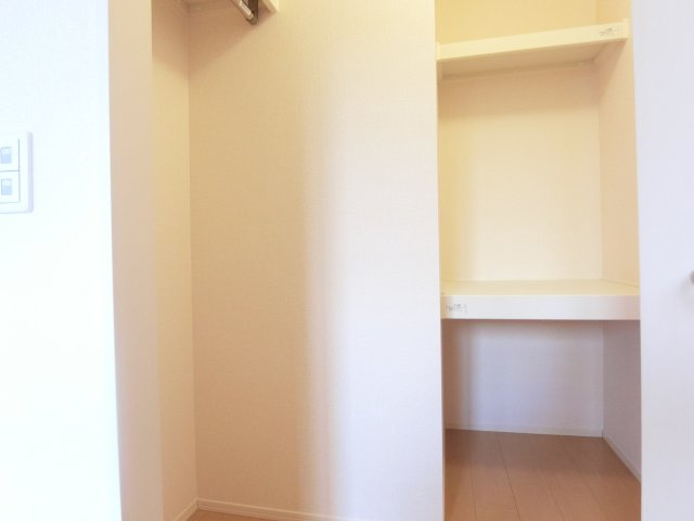 イーストパークの収納|こまごまとしたものを収納できそうですね