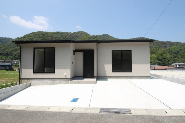 加賀野井2丁目　21号地　新築戸建　【平屋建て】の駐車場|２～3台可！