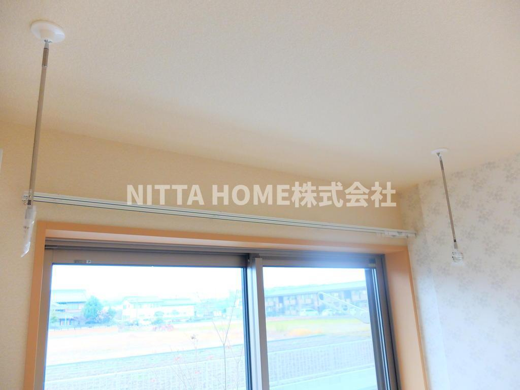 サンフェリーチェ篠山の設備|室内物干しが付いています☆