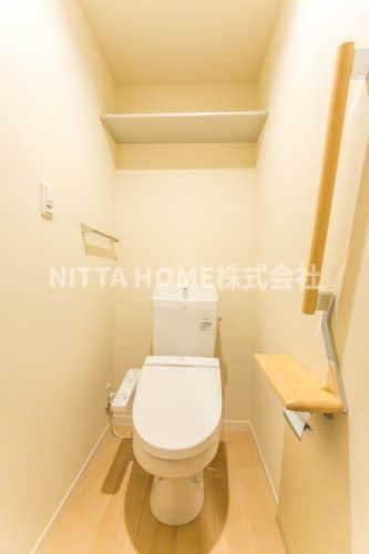 サンフェリーチェ篠山のトイレ|温水洗浄便座付きのトイレです＊