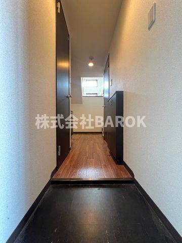 福岡市博多区那珂６丁目のアパートの玄関