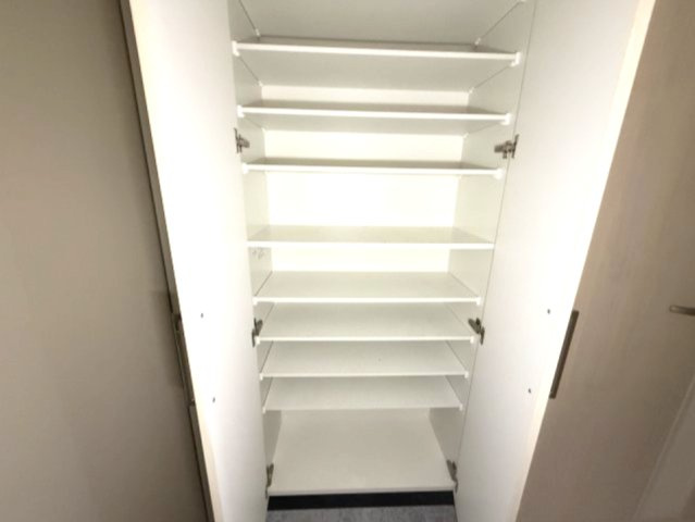 セラフィア神戸御影塚町の収納