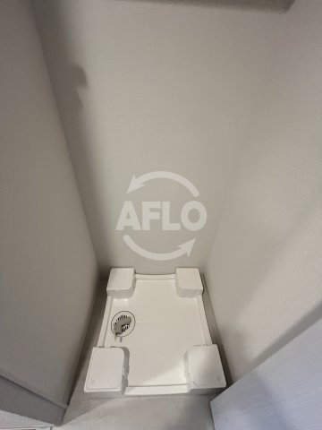 エスリード新大阪ラヴァーグの洗面所|エスリード新大阪ラヴァーグ　洗濯パン