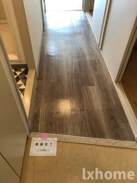 アビンジャーコートの玄関|落ち着いた玄関です
