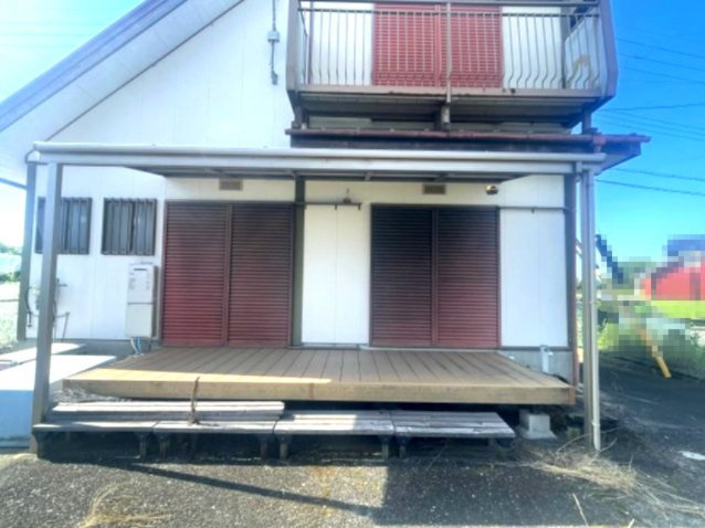高島市永田中古戸建の設備|ウッドデッキ