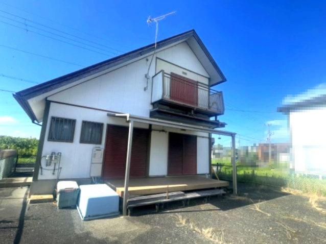 高島市永田中古戸建の外観