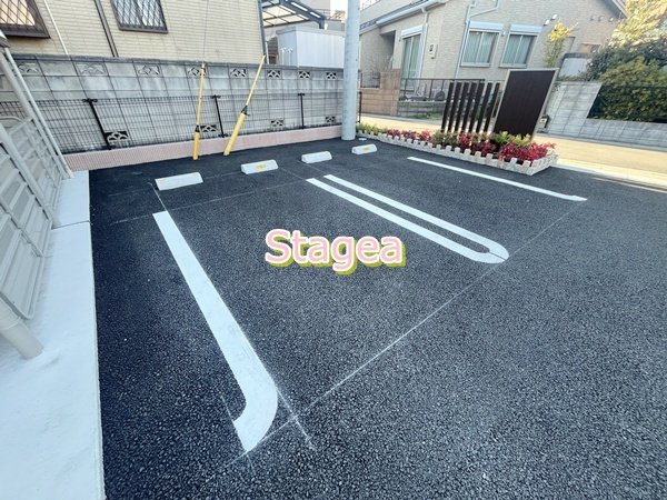 サージュⅥの駐車場