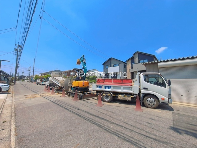 リガーレ下条町3期の前面道路含む現地写真