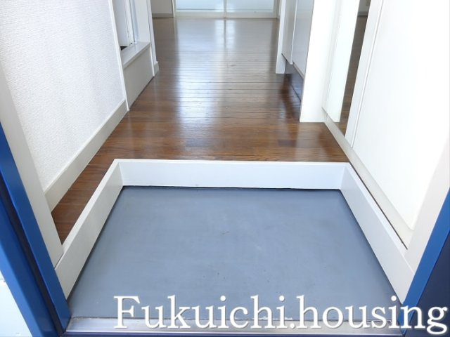 ソネット経堂の玄関