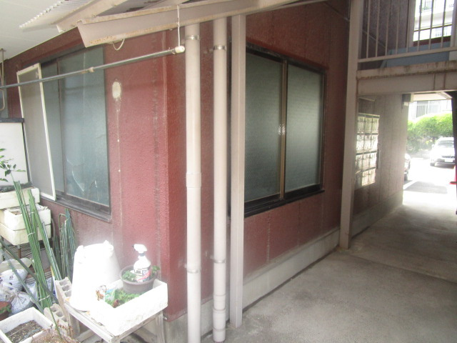 川崎市高津区下野毛１丁目の倉庫