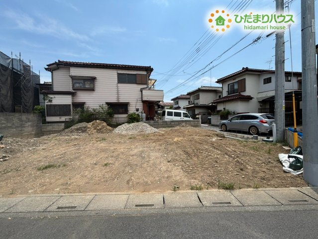 熊谷市佐谷田　新築一戸建て　グラファーレ　01の駐車場