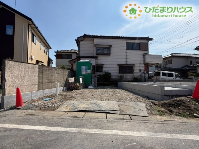 熊谷市佐谷田　新築一戸建て　グラファーレ　01の駐車場