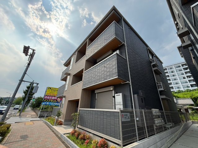 多摩市乞田のアパートのロビー