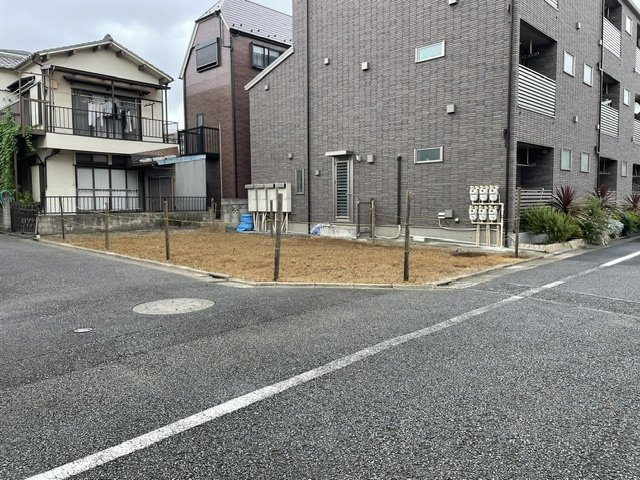 江戸川区東葛西５丁目　建築条件なし売地の前面道路含む現地写真|現地２０２６年７月撮影