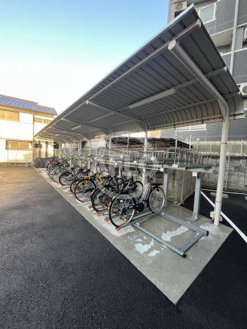 エスリード大阪ザルクスのその他|エスリード大阪ザ・ルクス　駐輪場
