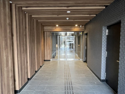 【エントランス】 | フェミネンス大津石山駅前