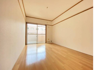名古屋市千種区星が丘元町の中古マンションの洋室