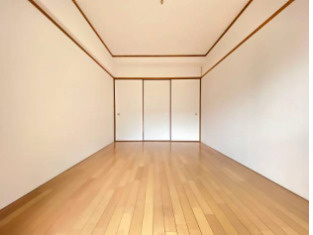 名古屋市千種区星が丘元町の中古マンションの洋室