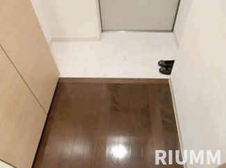 【玄関】 | クレアシオン目白通り