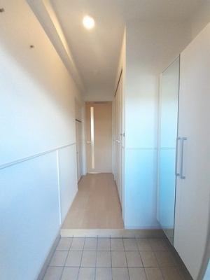 【玄関】 | クレシア | 収納もある玄関です