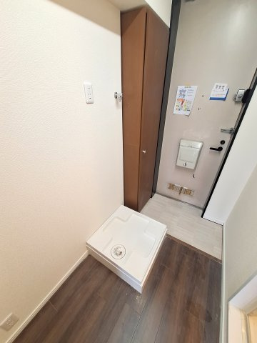 ＡＮ　ＯＷＬ　中新井の玄関|★室内洗濯機置き場★リフォーム中です。