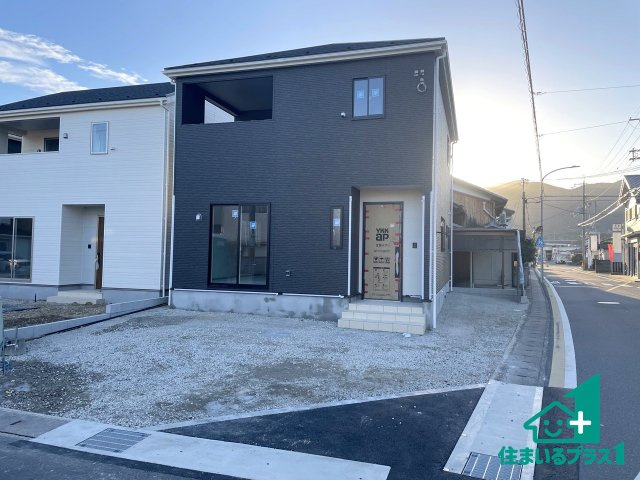 ★京都市西京区大原野灰方町　第1期　新築一戸建ての外観|ご案内の際は現地集合はもちろん、ご自宅の送迎や最寄りの駅迄のお迎え等お気軽にご相談ください。
