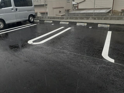 【駐車場】 | パルテールⅢ | 駐車場です