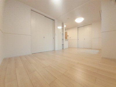 【居間・リビング】 | パルテールⅢ | 使いやすい居間です