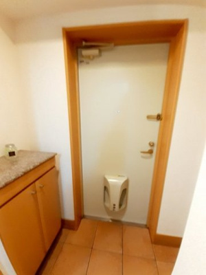 【玄関】 | フラットワン | ゆったりとした玄関です