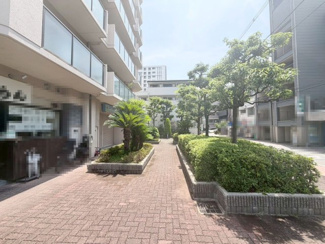 【その他】 | リビオ住ノ江駅前 | ＬＤＫ約１５帖！床暖房完備！
南西向きの大きな窓のあるリビングは、陽光あふれる明るい空間です！
居心地良く、ご家族皆がゆったり寛げる憩いの空間となりそうです♪