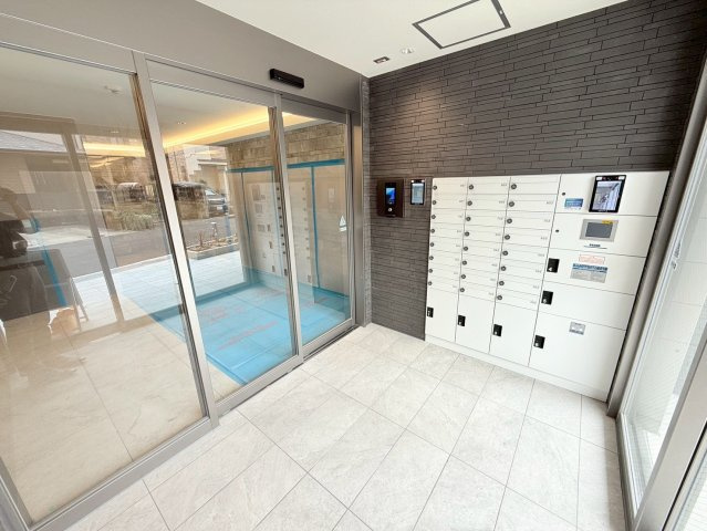 ブロード東灘深江駅前レジデンスのエントランス