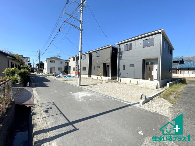 ★17(土)18(日)現地見学可能！★東近江市五個荘簗瀬町　第3期　全4邸の前面道路含む現地写真|周辺は閑静な住宅街です。前面道路もしっかりと有りますので車の出し入れも安心ですよ！