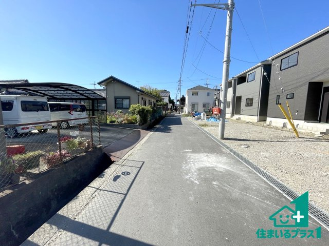 ★東近江市五個荘簗瀬町　第3期　全4邸の前面道路含む現地写真|周辺は閑静な住宅街です。前面道路もしっかりと有りますので車の出し入れも安心ですよ！