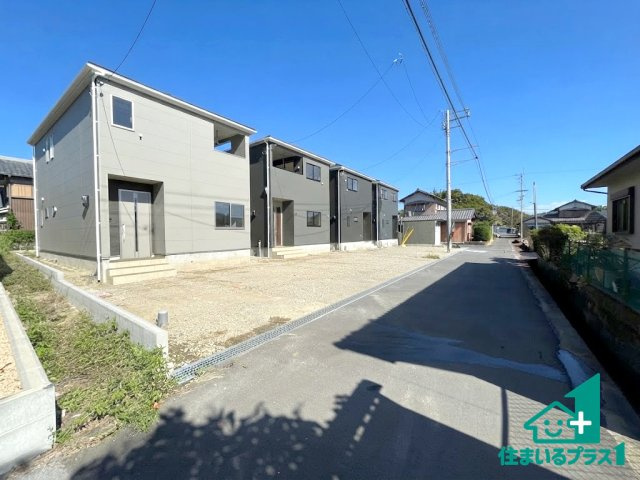 ★東近江市五個荘簗瀬町　第3期　全4邸の外観|安心の10年保証！外観を美しく保ち、雨水で汚れを落とします！気になることがありましたら、お気軽にお問い合わせください！