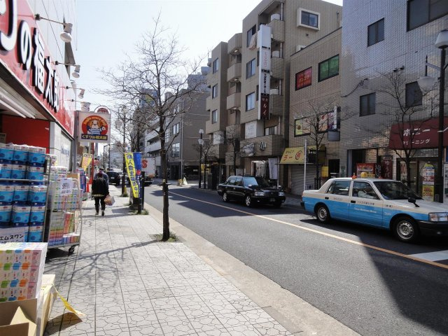 平井建物の駐車場