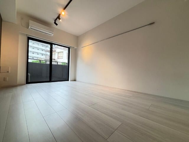 ＤｅＬＣＣＳ　Ａｋａｔｓｕｋａの居間・リビング