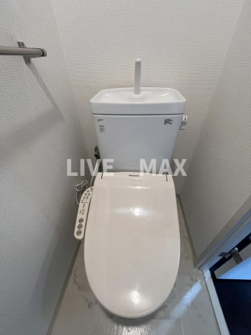 【トイレ】ライブガーデン江坂