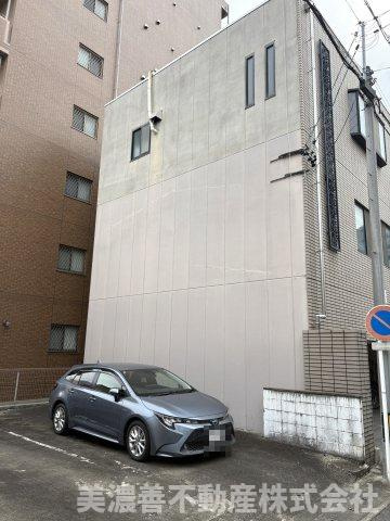 ６７２５３　岐阜市幸ノ町倉庫・事務所の外観