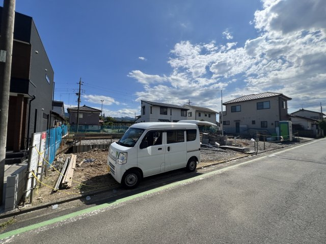 新築　高崎市吉井町1期　2号棟の前面道路含む現地写真|北側接道幅員約4.4ｍ