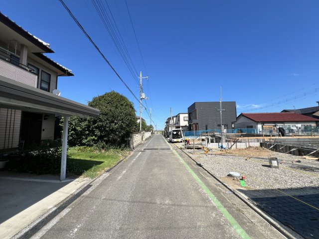 新築　高崎市吉井町1期　2号棟の駐車場|　駐車スペースは並列3台分可能です！
