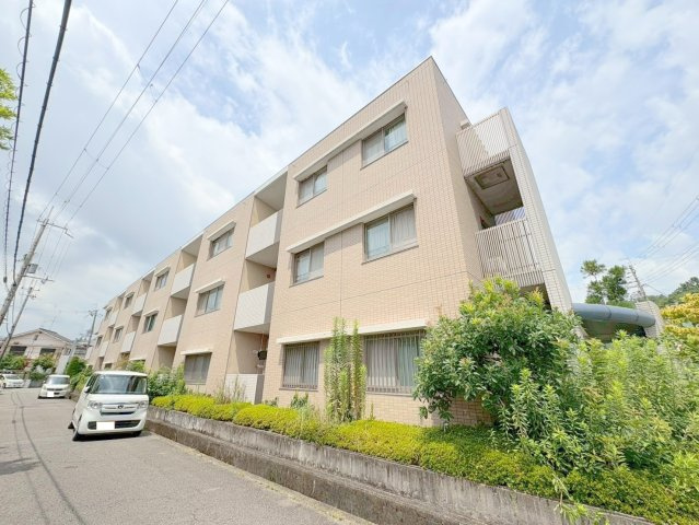フローラル宝塚の外観